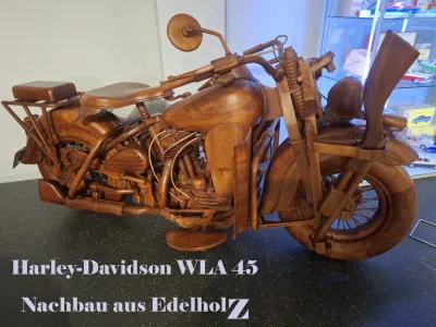 Nachbau der Harley-Davidson WLA 45 aus Edelholz